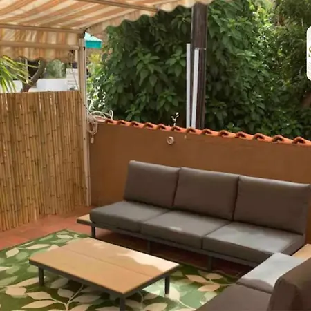 Chez Francoise شقة